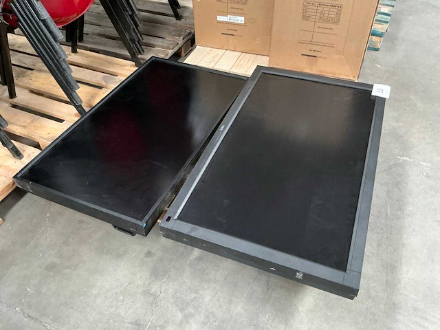 Nec multisync lcd beeldscherm (2x) - afbeelding 1 van  5