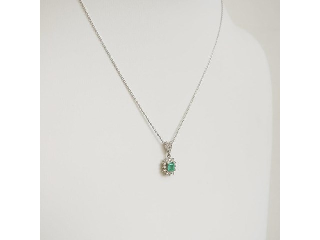Necklace with pendant emerald - afbeelding 3 van  6