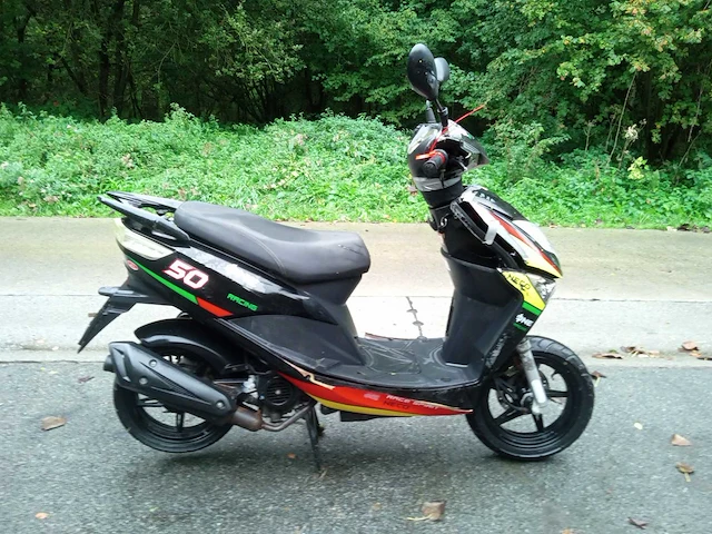 Neco - one - scooter - afbeelding 1 van  7