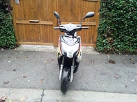 Neco - one - scooter - afbeelding 3 van  7