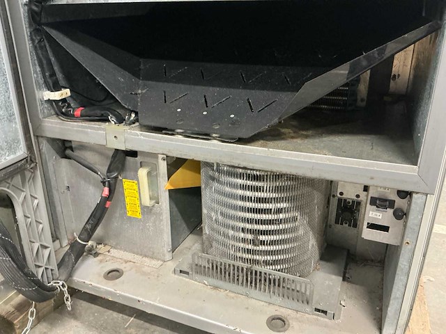 Necta zeta line frisdrank verkoopautomaat - afbeelding 9 van  14