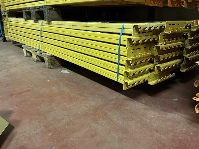 Nedcon 5-pins liggers voor palletstelling (38x) - afbeelding 1 van  4