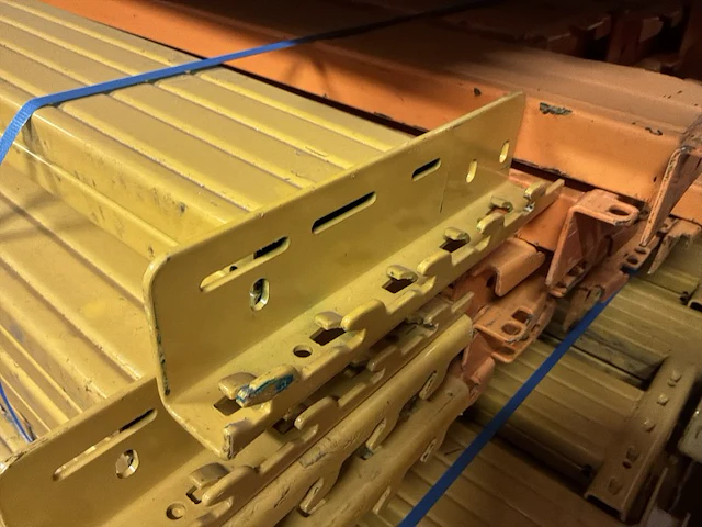 Nedcon partij diverse liggers voor palletstelling - afbeelding 4 van  7