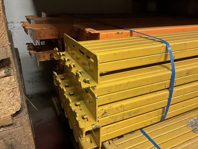 Nedcon partij diverse liggers voor palletstelling - afbeelding 7 van  7