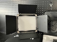 Neewer studio lampen met accu en draagtas 2x - afbeelding 2 van  4