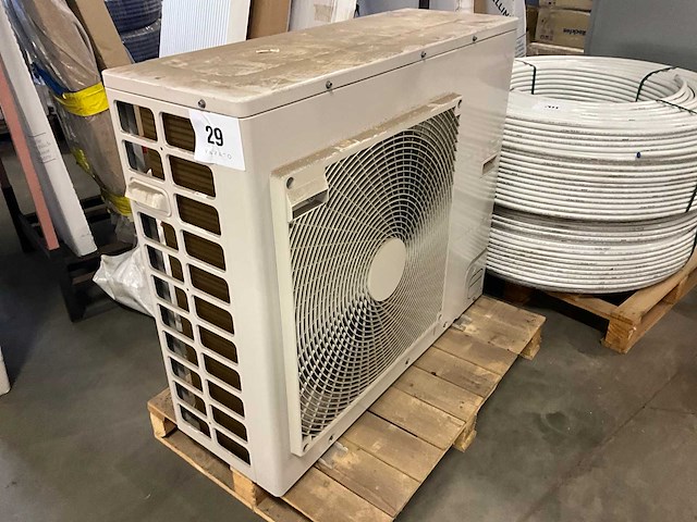 Nefit bosch odu split 8 warmtepomp buiten-unit - afbeelding 3 van  4