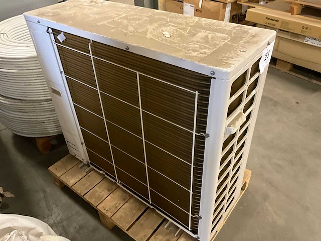 Nefit bosch odu split 8 warmtepomp buiten-unit - afbeelding 4 van  4