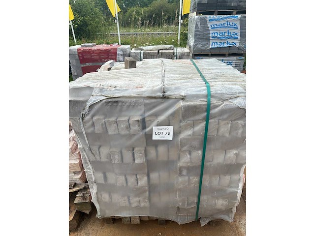 Nelissen roza 217x102x50 1 pal +/- 720st - afbeelding 1 van  2