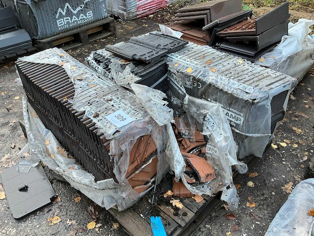 Nelskamp partij dubbele dakpannen - afbeelding 3 van  4