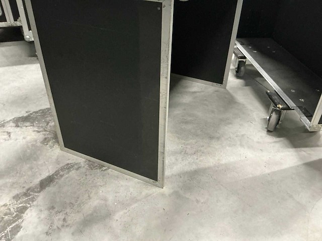 Nemark flightcase met mengpaneel - afbeelding 5 van  7