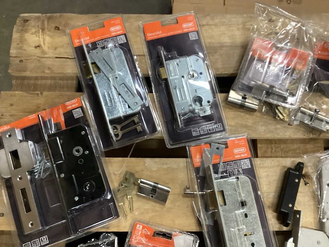 Nemef mix kavel diverse sloten en cilinders - afbeelding 2 van  7