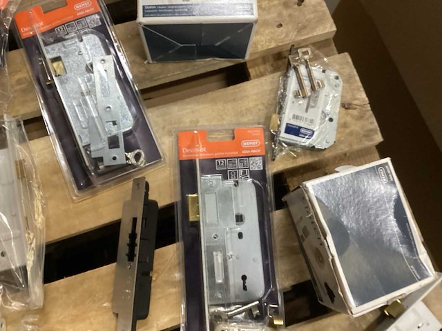 Nemef mix kavel diverse sloten en cilinders - afbeelding 4 van  7