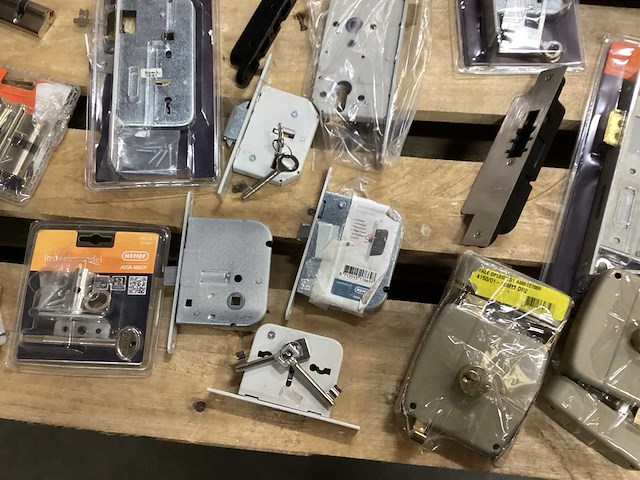 Nemef mix kavel diverse sloten en cilinders - afbeelding 6 van  7