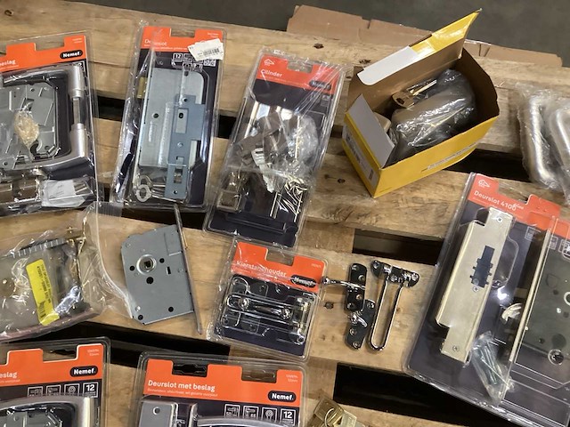 Nemef mix kavel diverse sloten en cilinders - afbeelding 7 van  7