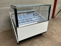 Neo gelato 12 - schepijsvitrine