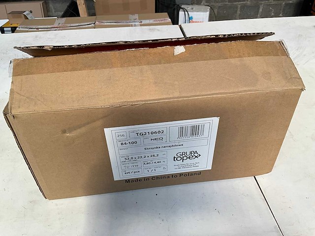 Neo tools gereedschapskoffer metaal 450 mm - afbeelding 4 van  4