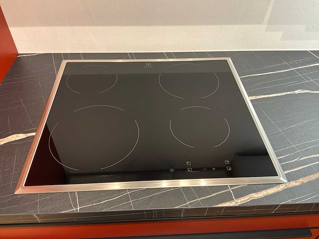 Neola biella keukenopstelling toonzaalmodel - afbeelding 12 van  14