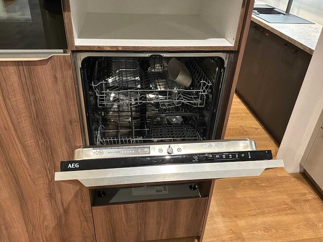 Neola gala + avo keukenopstelling toonzaalmodel - afbeelding 12 van  15