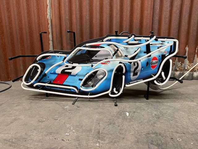 Neon sign raceauto - afbeelding 2 van  2