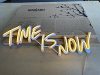 Neon verlichting hoagard - time is now (3st) - afbeelding 1 van  3