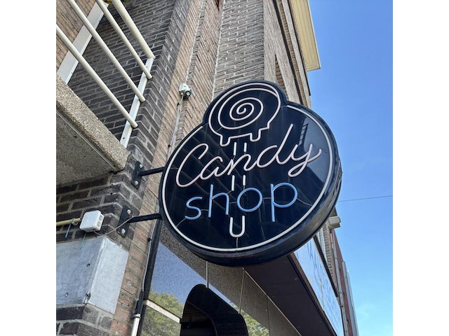 Neonlicht " candy shop" - afbeelding 1 van  1