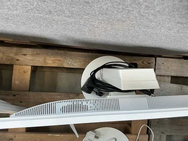 Neovo md-27 monitor (3x) - afbeelding 5 van  5