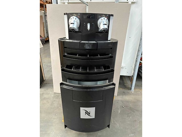 Nespresso - coffee machine - afbeelding 3 van  5