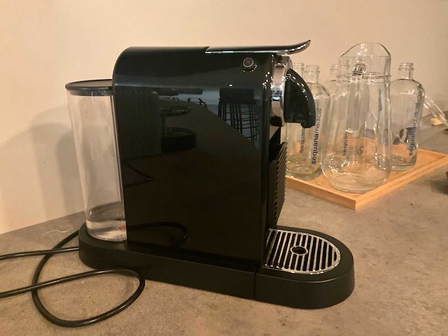 Nespresso d123 koffiemachine - afbeelding 4 van  4