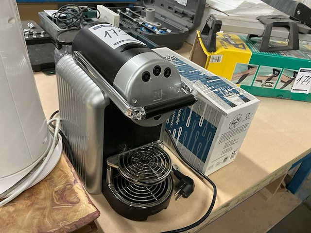 Nespresso espressomachine - afbeelding 2 van  5