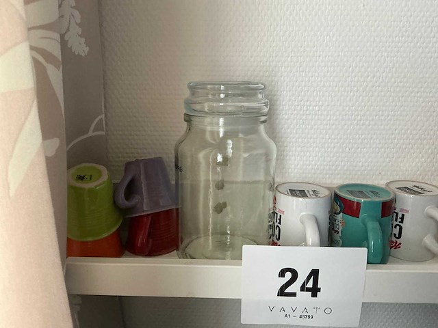 Nespresso magimix koffiezetapparaat en enig toebehoren - afbeelding 5 van  6