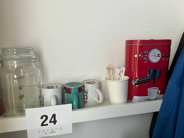Nespresso magimix koffiezetapparaat en enig toebehoren - afbeelding 6 van  6