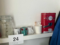 Nespresso magimix koffiezetapparaat en enig toebehoren - afbeelding 6 van  6