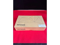 Netgear - gs724t-400eus 24 port gigabit smart switch - afbeelding 1 van  5