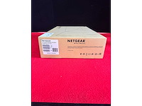 Netgear - gs724t-400eus 24 port gigabit smart switch - afbeelding 2 van  5