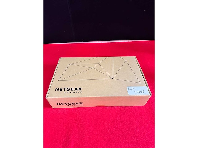 Netgear - gs724t-400eus 24 port gigabit smart switch - afbeelding 1 van  5