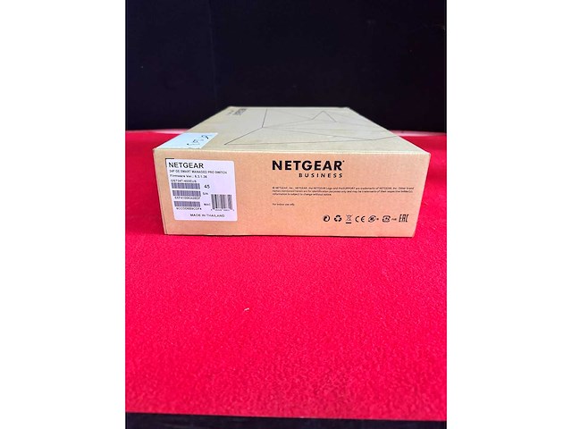 Netgear - gs724t-400eus 24 port gigabit smart switch - afbeelding 2 van  5