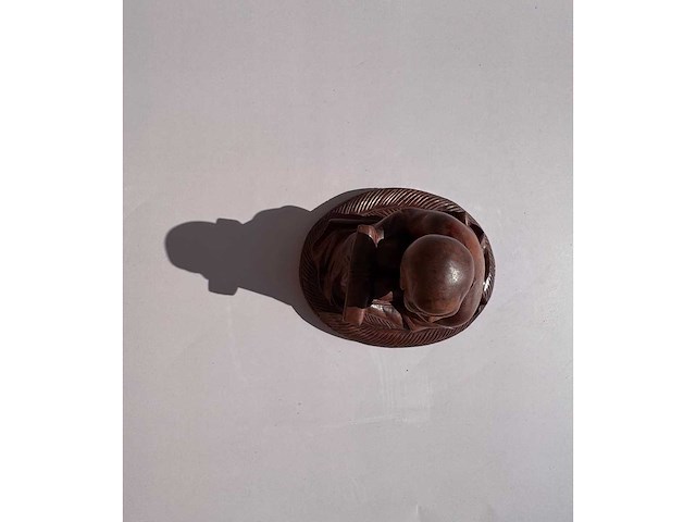Netsuke - japanese wood sculpture of luohan monk - afbeelding 7 van  16