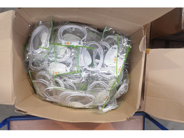 Netwerkkabel cat5e 1,5 m nedis - afbeelding 1 van  3