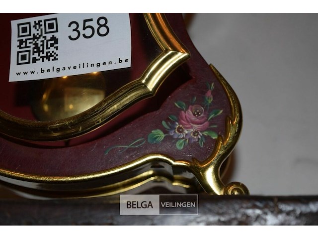 Neuchâteloise klok in rood eluxa - afbeelding 2 van  3