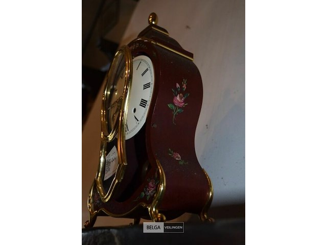 Neuchâteloise klok in rood eluxa - afbeelding 3 van  3