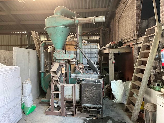 Neuero self made graan-stofzuiger - afbeelding 1 van  7