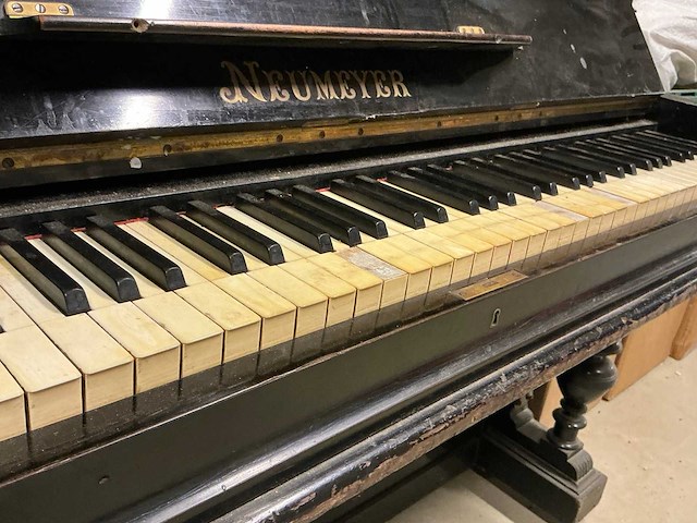 Neumeyer buffet piano - afbeelding 4 van  5