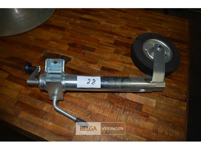 Neuswiel aanhangwagen - afbeelding 1 van  3