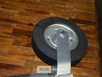 Neuswiel aanhangwagen - afbeelding 2 van  3