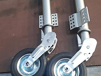 Neuswielen 2 stuks nieuw - afbeelding 1 van  1