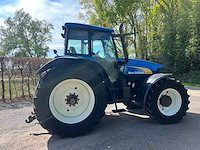 New holland - 2002 - tm175 4wd sa - vierwielaangedreven landbouwtractor - afbeelding 11 van  20
