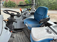 New holland - 2008 - t6080 - vierwielaangedreven landbouwtractor - afbeelding 8 van  21