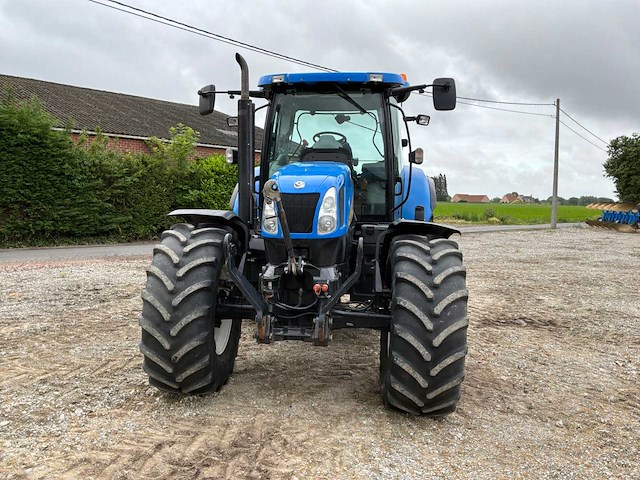 New holland - 2008 - t6080 - vierwielaangedreven landbouwtractor - afbeelding 12 van  21