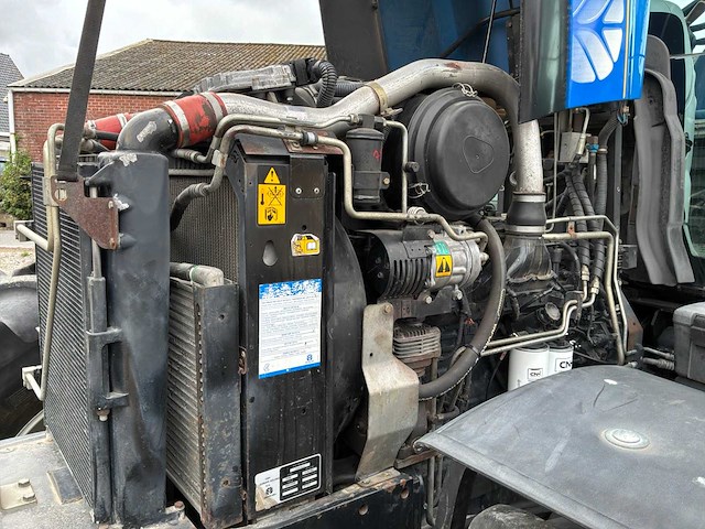 New holland - 2008 - t6080 - vierwielaangedreven landbouwtractor - afbeelding 21 van  21