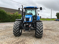 New holland - 2008 - t6080 - vierwielaangedreven landbouwtractor - afbeelding 12 van  21